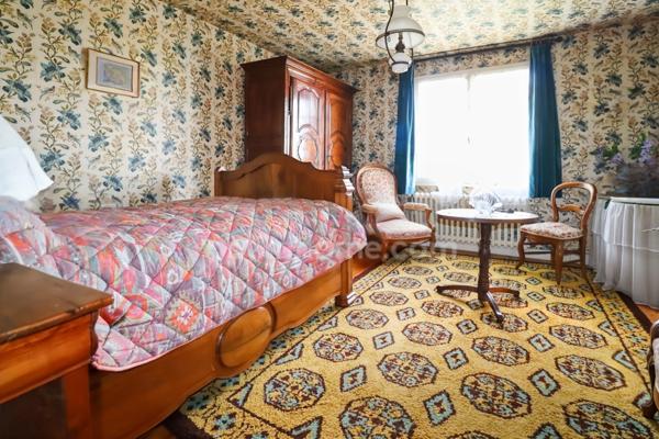 Maison Familiale Plain Pieds élevée sur sous-sol de 230 m² - 10 pièces -5 Chambres - Terrain 4000 m² environ 87190 MAGNAC LAVAL