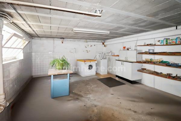 Maison Familiale Plain Pieds élevée sur sous-sol de 230 m² - 10 pièces -5 Chambres - Terrain 4000 m² environ 87190 MAGNAC LAVAL