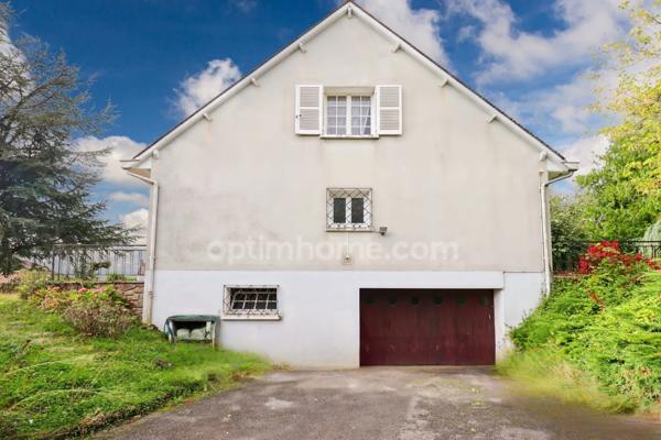 Maison Familiale Plain Pieds élevée sur sous-sol de 230 m² - 10 pièces -5 Chambres - Terrain 4000 m² environ 87190 MAGNAC LAVAL