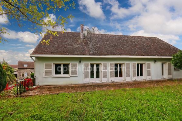 Maison Familiale Plain Pieds élevée sur sous-sol de 230 m² - 10 pièces -5 Chambres - Terrain 4000 m² environ 87190 MAGNAC LAVAL