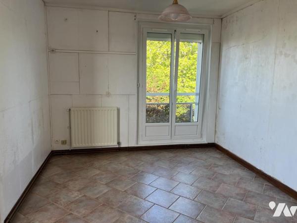 GRAND APPARTEMENT dans une résidence calme à CALAIS NORD, 3ème étage