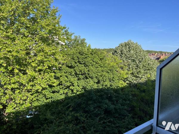 GRAND APPARTEMENT dans une résidence calme à CALAIS NORD, 3ème étage