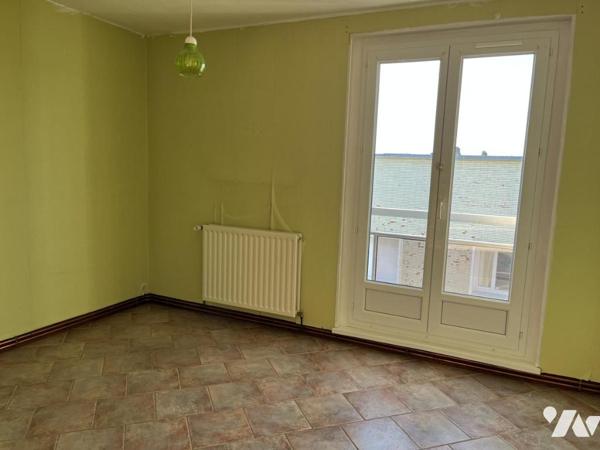 GRAND APPARTEMENT dans une résidence calme à CALAIS NORD, 3ème étage