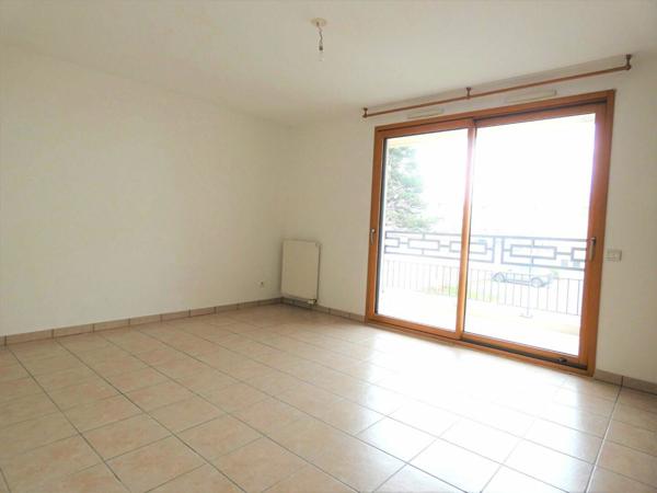 Appartement à louer    3 pièces • 73,74 m2 Saint-Genis-Laval