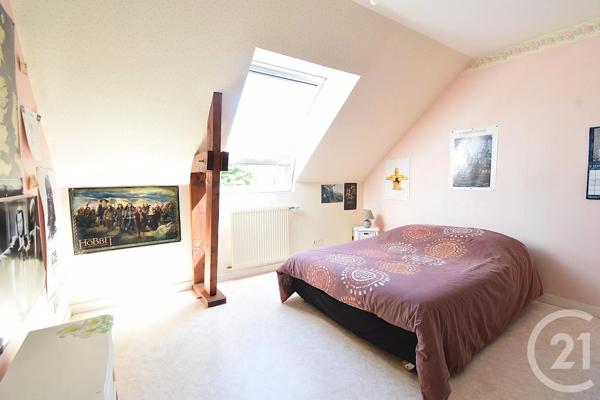 Maison à vendre  6 pièces - 111,70 m 2   ST BERTHEVIN  - 53