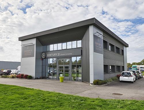 Maison à vendre  6 pièces - 111,70 m 2   ST BERTHEVIN  - 53