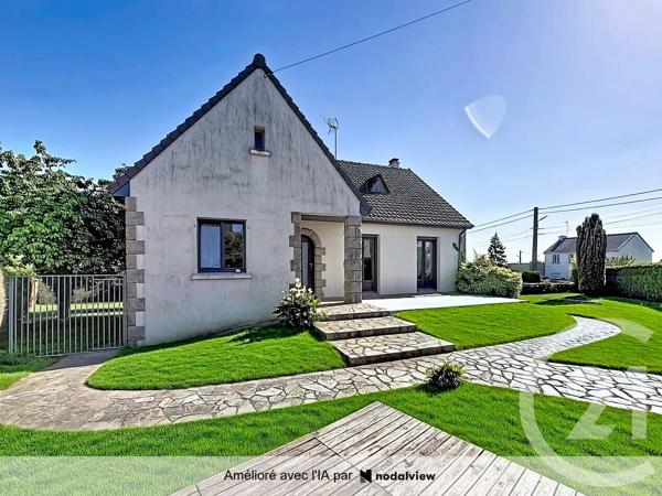 Maison à vendre  6 pièces - 111,70 m 2   ST BERTHEVIN  - 53