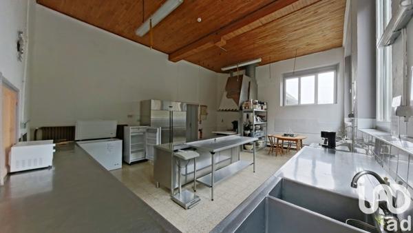 Maison à vendre 15 pièces 891 m² Foncine-le-Bas