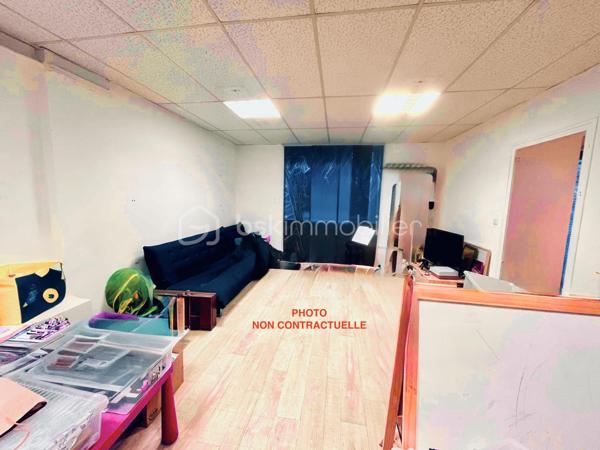 Local d'activités de 283 m²