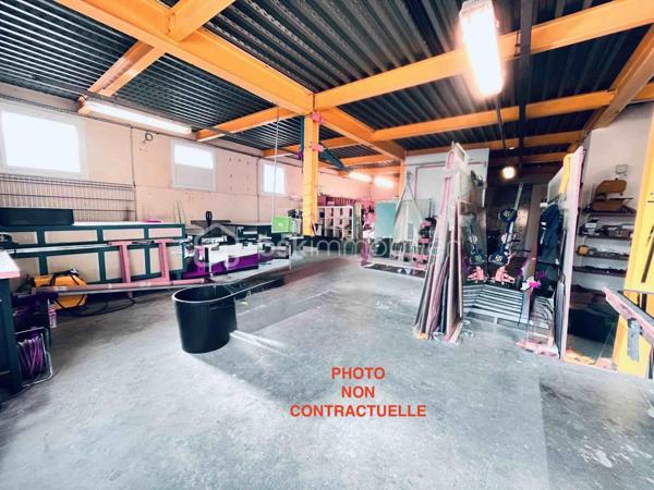 Local d'activités de 283 m²