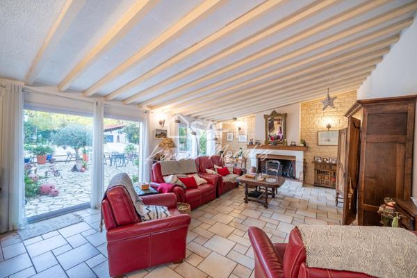 ARGELES-SUR-MER, ANCIEN MAS RENOVE, PLAIN PIEDS AVEC T2 ATTENANT, PISCINE!