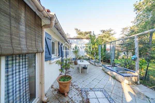 ARGELES-SUR-MER, ANCIEN MAS RENOVE, PLAIN PIEDS AVEC T2 ATTENANT, PISCINE!