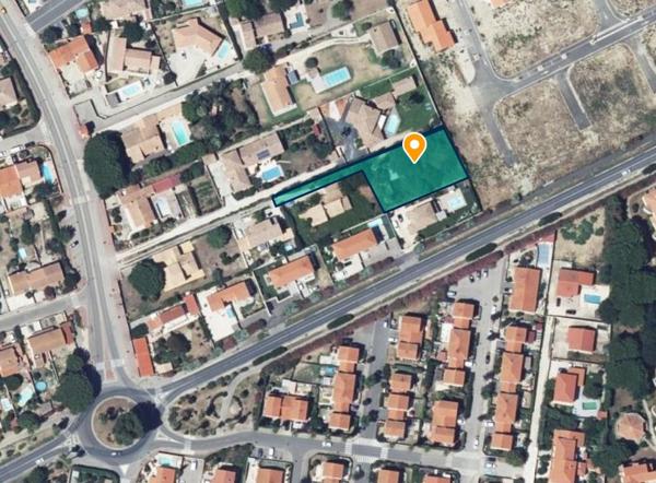BOMPAS Terrain constructible de 1 191m2