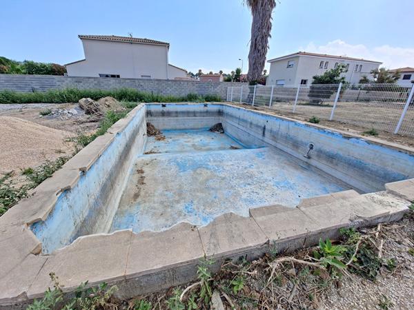 BOMPAS Terrain constructible de 1 191m2