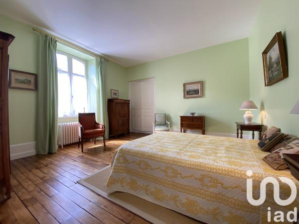 Demeure 11 pièces de 365 m² à Guéret (23000)