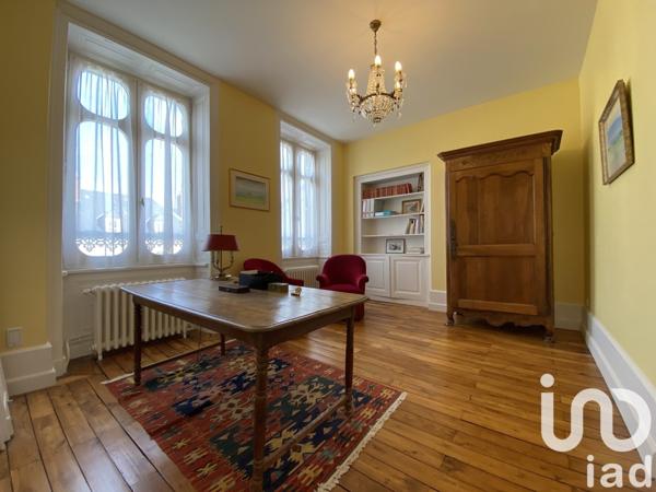 Demeure 11 pièces de 365 m² à Guéret (23000)