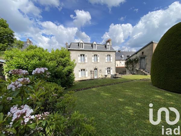 Demeure 11 pièces de 365 m² à Guéret (23000)