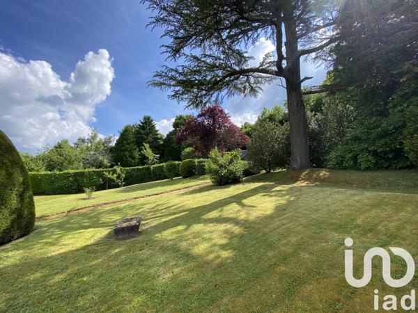 Demeure 11 pièces de 365 m² à Guéret (23000)