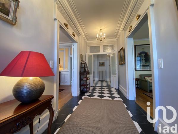 Demeure 11 pièces de 365 m² à Guéret (23000)