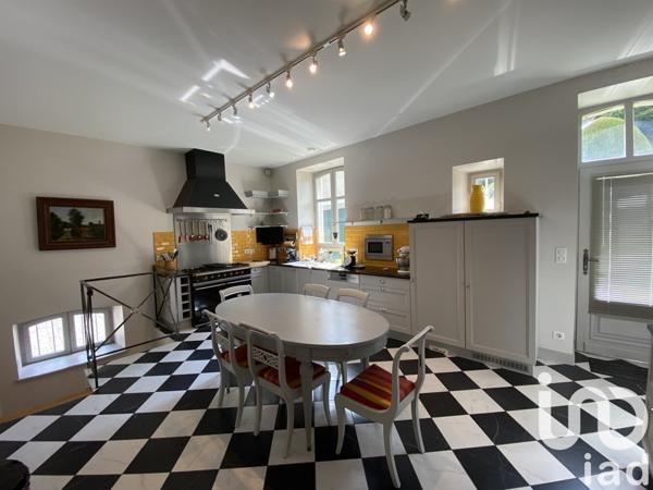 Demeure 11 pièces de 365 m² à Guéret (23000)