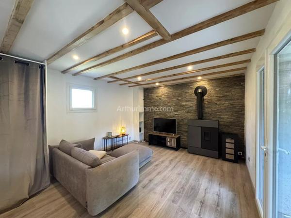 Vente                                                      Maison
                        
                     3 pièces                      61 m2                     à Morestel
