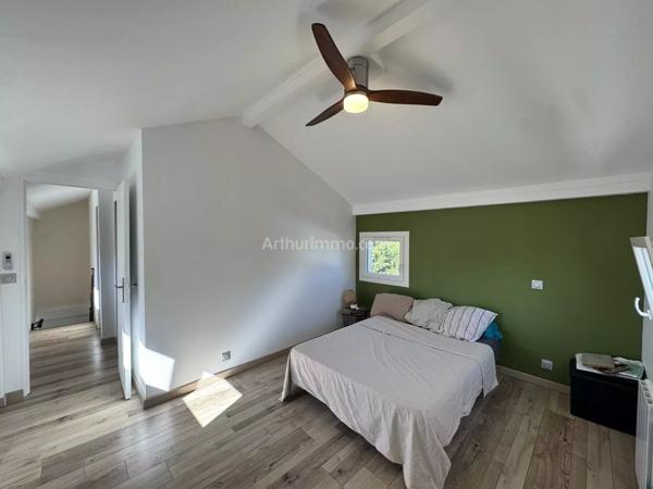 Vente                                                      Maison
                        
                     3 pièces                      61 m2                     à Morestel