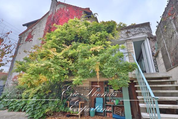 Villeneuve-Saint-Georges (94190) Grande maison de 190m² dans le quartier des écrivains.