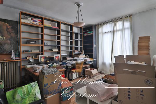 Villeneuve-Saint-Georges (94190) Grande maison de 190m² dans le quartier des écrivains.