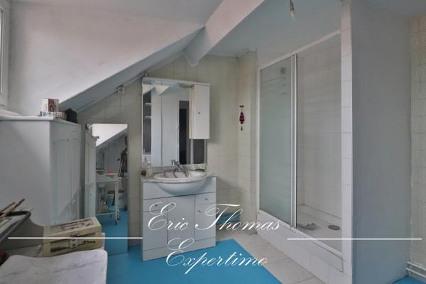 Villeneuve-Saint-Georges (94190) Grande maison de 190m² dans le quartier des écrivains.