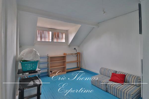 Villeneuve-Saint-Georges (94190) Grande maison de 190m² dans le quartier des écrivains.