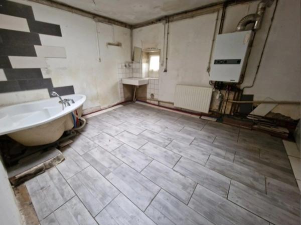 MAISON à vendre 5 pièces VITTEL (88) avec CAVE, TERRASSE couverte, ATELIER, TERRAIN