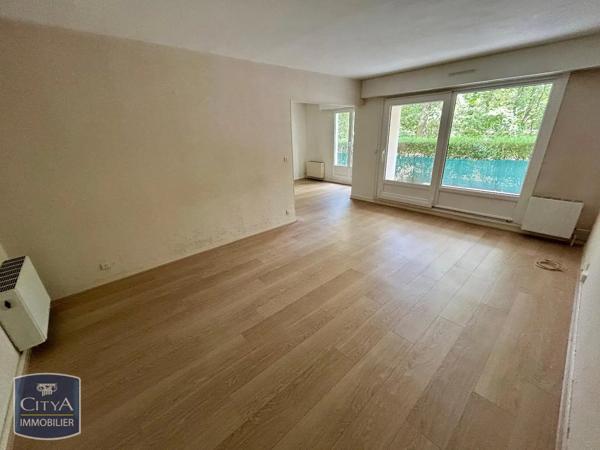 Appartement à louer 5 pièces 104.77m² Maurepas (78310)