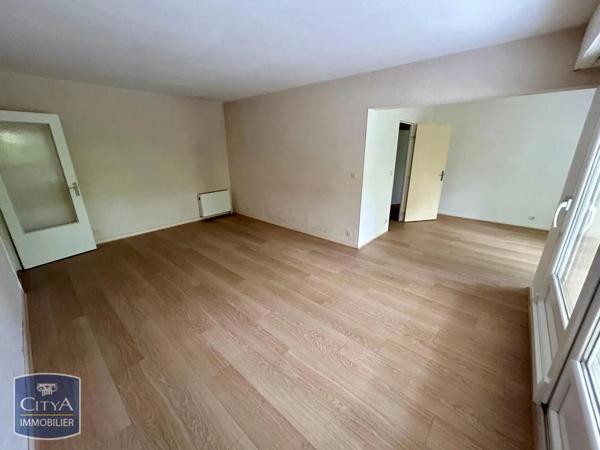 Appartement à louer 5 pièces 104.77m² Maurepas (78310)