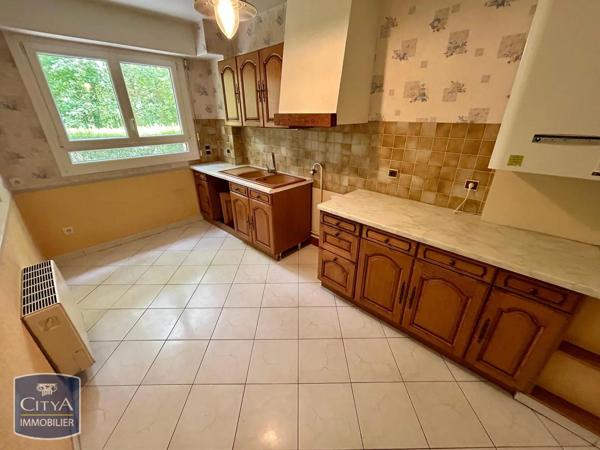Appartement à louer 5 pièces 104.77m² Maurepas (78310)