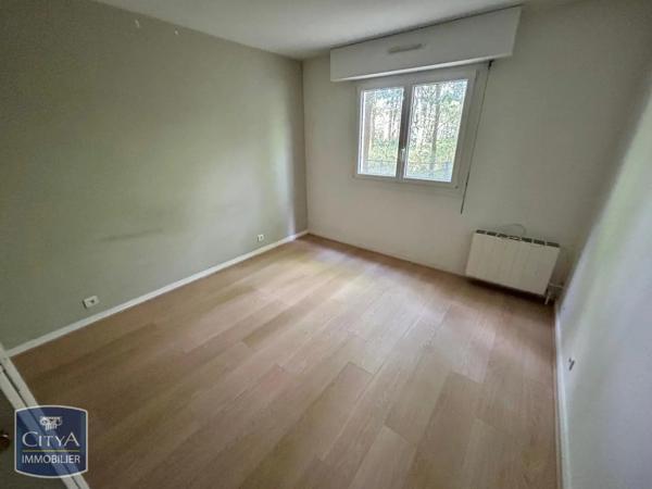 Appartement à louer 5 pièces 104.77m² Maurepas (78310)