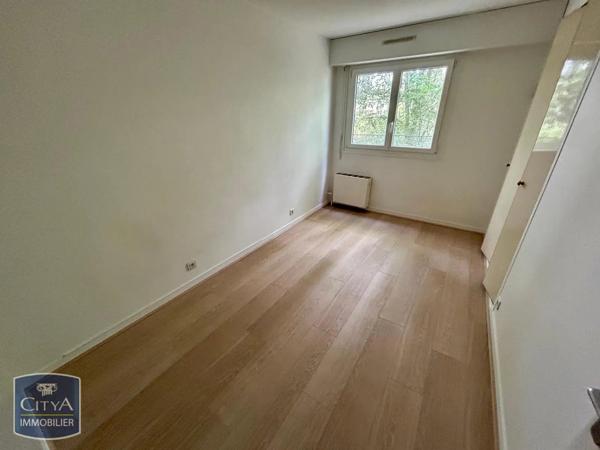 Appartement à louer 5 pièces 104.77m² Maurepas (78310)