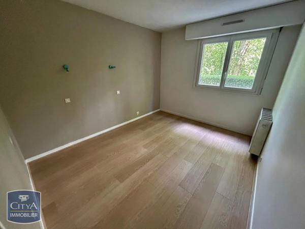 Appartement à louer 5 pièces 104.77m² Maurepas (78310)