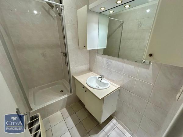 Appartement à louer 5 pièces 104.77m² Maurepas (78310)