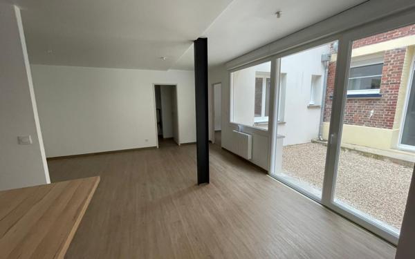Appartement à louer    2 pièces •  Roye