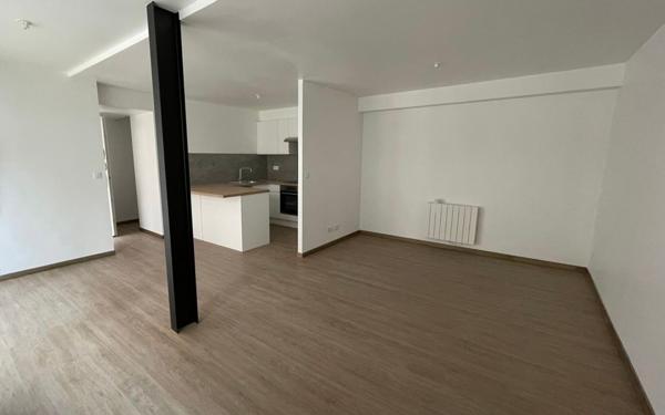 Appartement à louer    2 pièces •  Roye