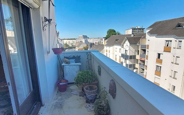 Appartement à vendre    3 pièces • 69,30 m2 Joué-lès-Tours