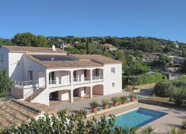 Maison à vendre    5 pièces •  Ollioules