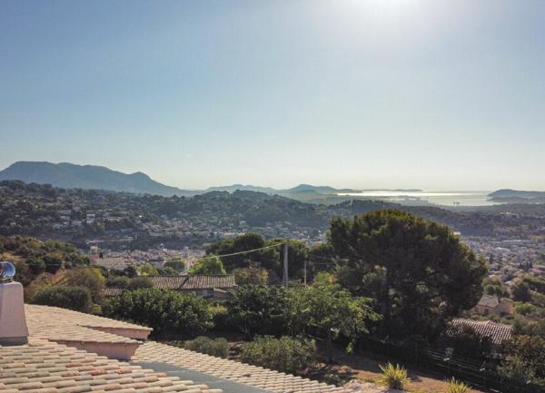 Maison à vendre    5 pièces •  Ollioules