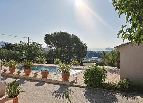 Maison à vendre    5 pièces •  Ollioules