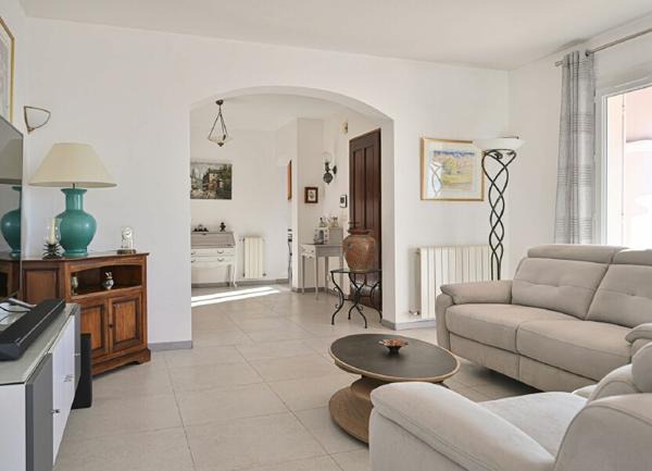 Maison à vendre    5 pièces •  Ollioules