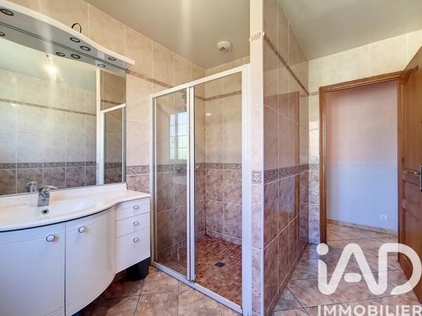 Maison à vendre 5 pièces 165 m² Charny Orée de Puisaye