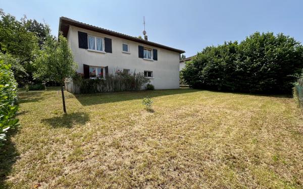 Maison à vendre    5 pièces •  Saint-Genis-Laval