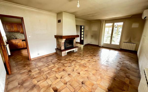 Maison à vendre    5 pièces •  Saint-Genis-Laval