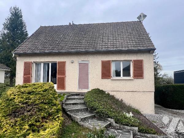 MONT D'ORIGNY, PAVILLON INDIVIDUEL SUR SOUS-SOL SEMI ENTERRE