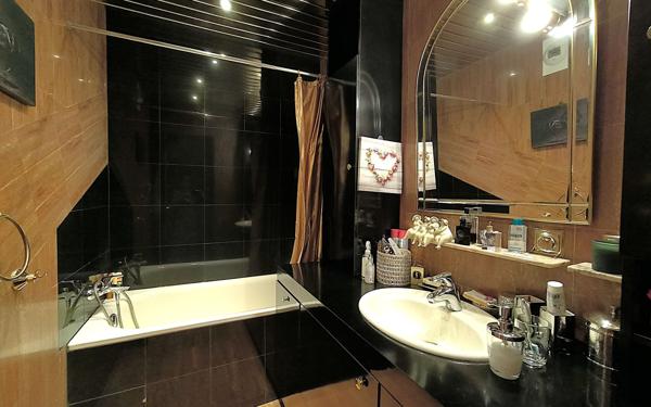 Appartement à vendre    3 pièces • 85,98 m2 Ferney-Voltaire